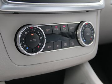 Mercedes-Benz M-Klasse